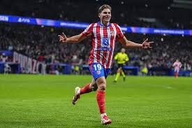 [德甲]迪亚斯双响凯恩破门 拜仁3-0法兰克福